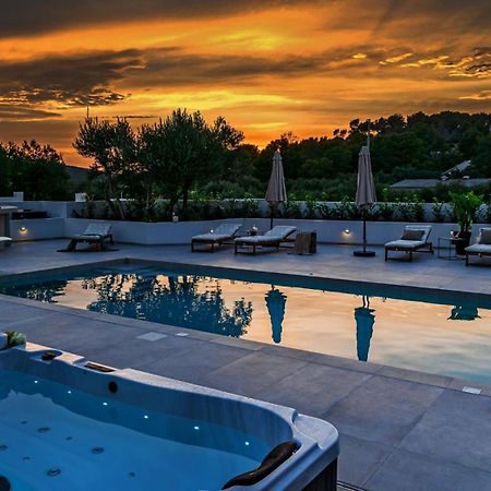 Luxury Villa Del Sogno With Pool, Jacuzzi, Parking Okrug Gornji Zewnętrze zdjęcie