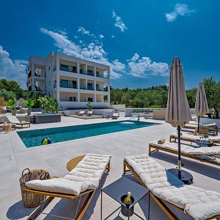 Luxury Villa Del Sogno With Pool, Jacuzzi, Parking Okrug Gornji Zewnętrze zdjęcie
