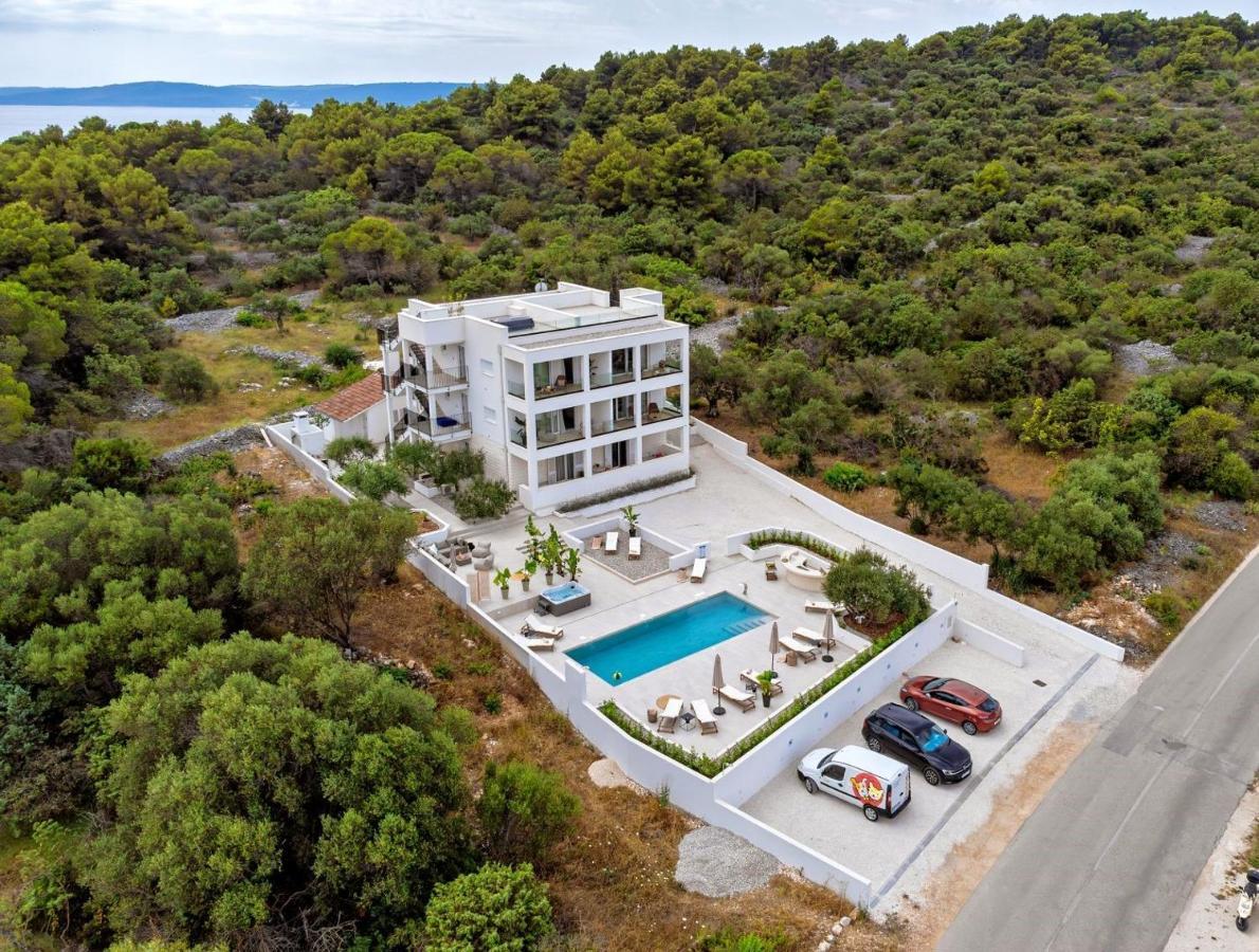 Luxury Villa Del Sogno With Pool, Jacuzzi, Parking Okrug Gornji Zewnętrze zdjęcie