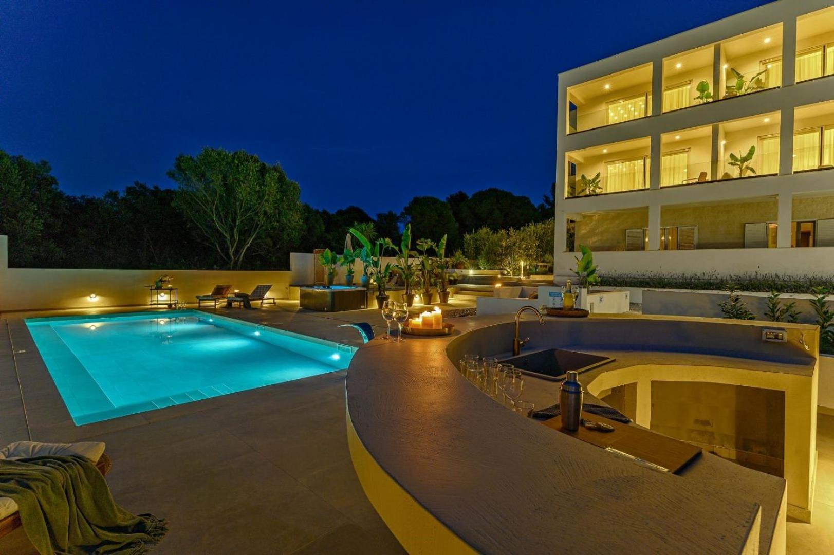 Luxury Villa Del Sogno With Pool, Jacuzzi, Parking Okrug Gornji Zewnętrze zdjęcie