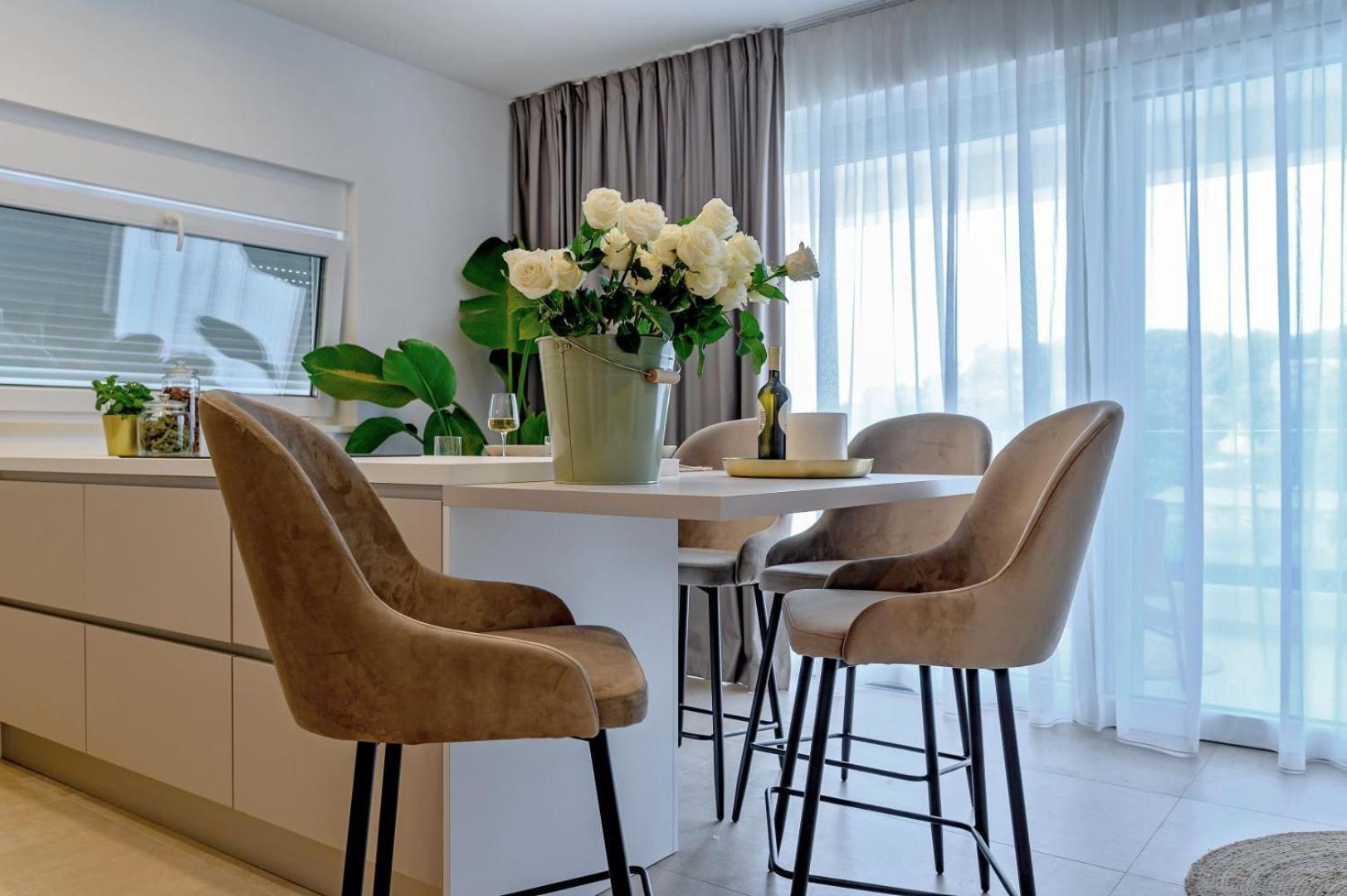 Luxury Villa Del Sogno With Pool, Jacuzzi, Parking Okrug Gornji Zewnętrze zdjęcie
