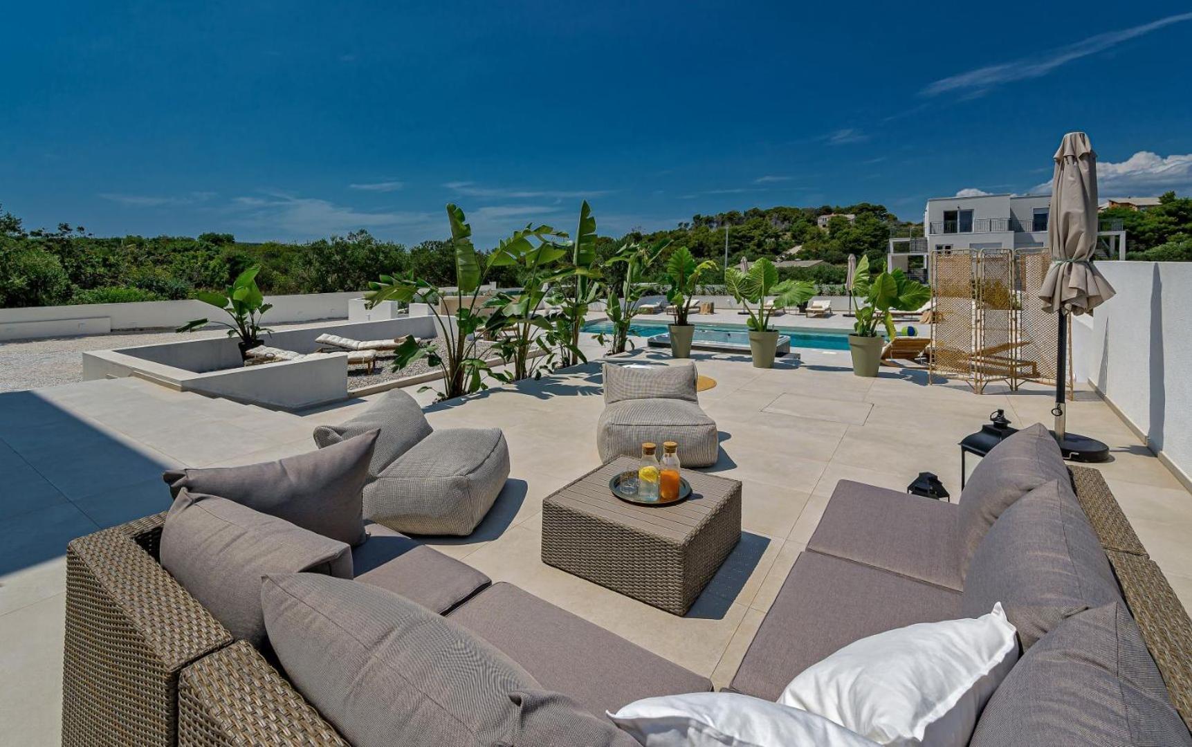 Luxury Villa Del Sogno With Pool, Jacuzzi, Parking Okrug Gornji Zewnętrze zdjęcie