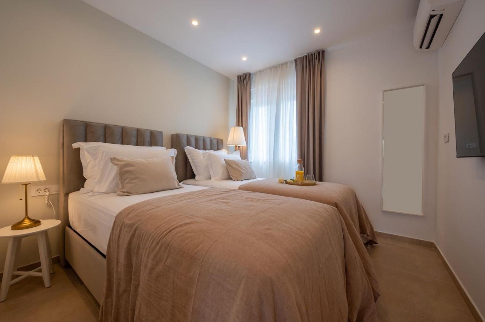 Luxury Villa Del Sogno With Pool, Jacuzzi, Parking Okrug Gornji Zewnętrze zdjęcie